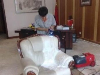 一站式北京保潔服務 沙發地毯燈具玻璃清洗、消毒與滅蟲，打造潔凈健康家園